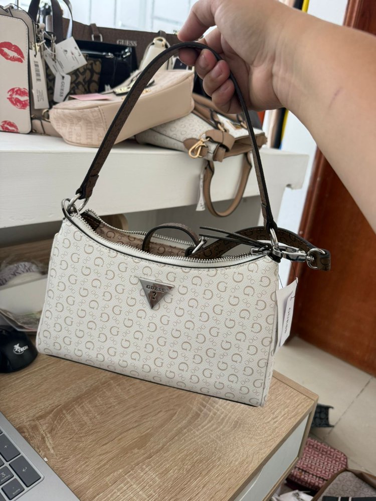 Shoulder Bag guuess
