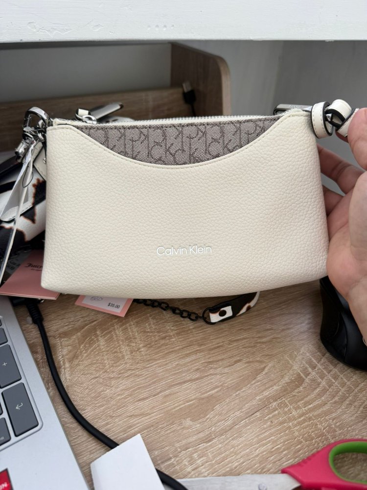 cartera Calvin klein 3