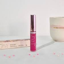 Maquillaje una gel lip stain rosa