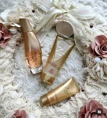 Luna radiante + Jab liquido particulas iluminadoras + Crema de manos + 3 jabones td - BOX