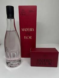 Frescor madeira en flor