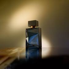 Essencial Oud masculino