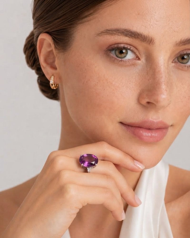Anillo piedra morada grande liso