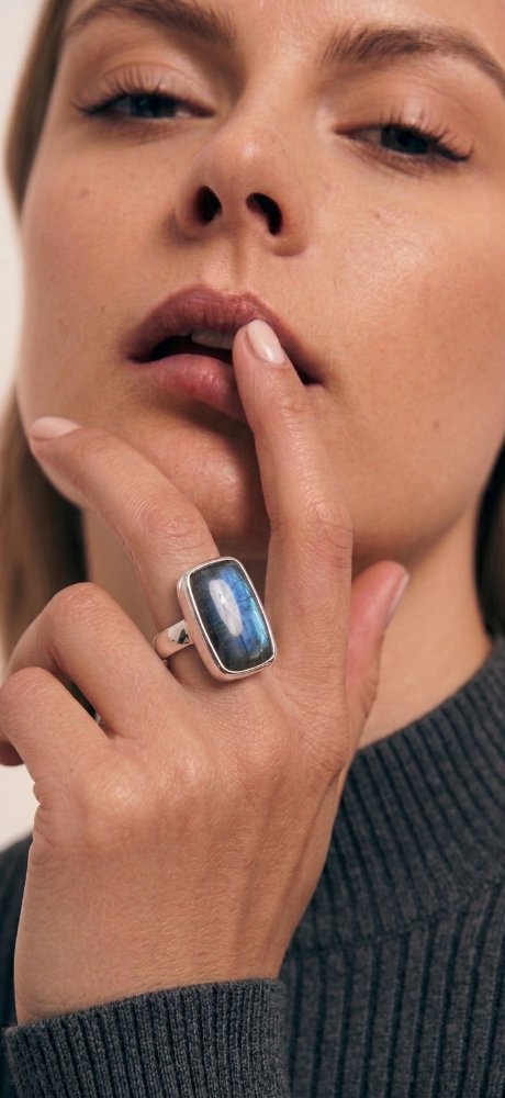 Anillo con luz azul