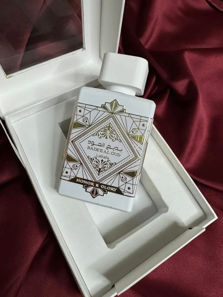 Bade'e Al Oud Honor & Glory de Lattafa 100ml