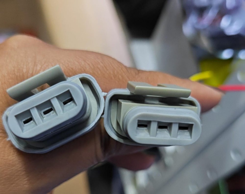 CONECTOR ALT FORD