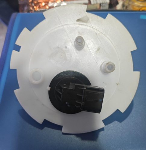 CONECTOR INTERNO ENBASE BOMBA GASOLINA AVEO
