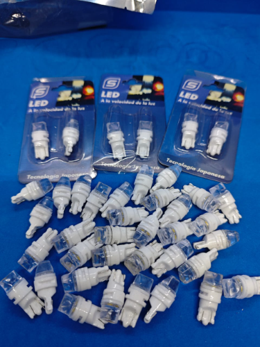 T10 158 LUZ LED MUELITA BLANCA
