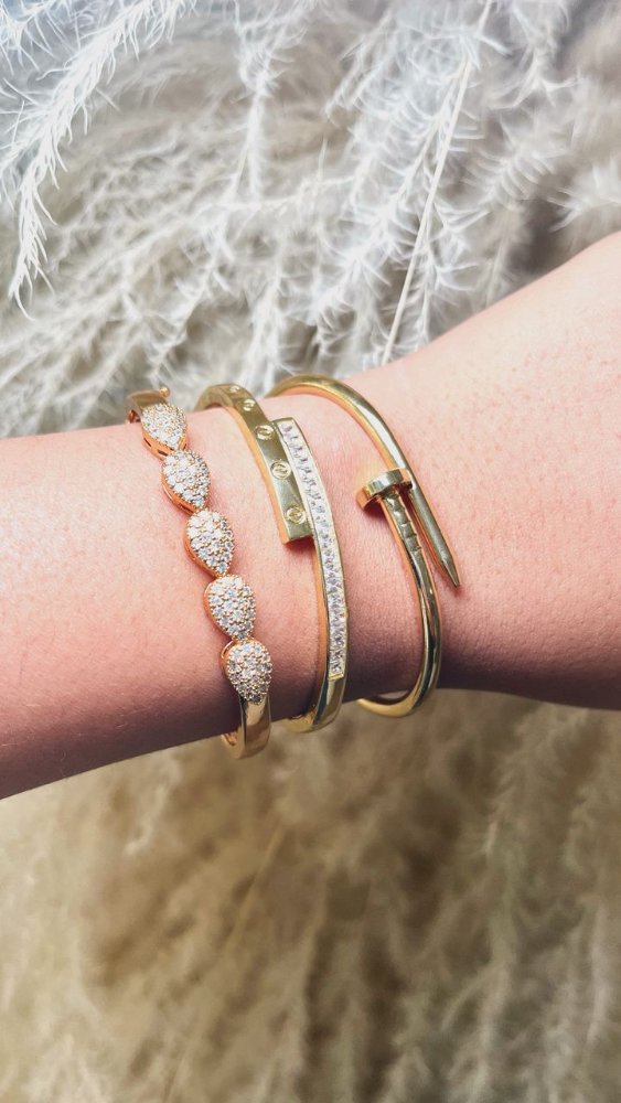 BRAZALETE B