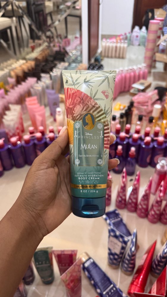 Mulan Ultimate Hydration Body Cream 8 oz - Bath & Body Works