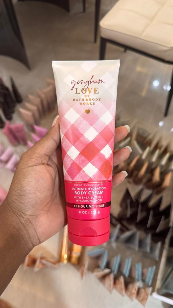 Gingham Love Ultimate Hydration Body Cream 8 oz - Bath & Body Works