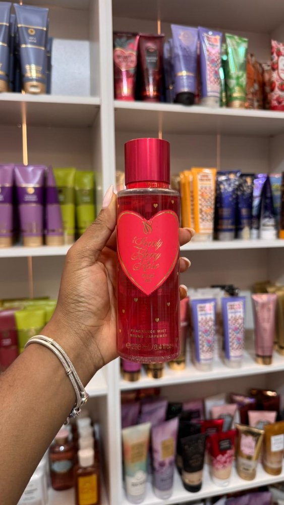Lovely Berry Rose Splash 8oz - Victoria's Secret