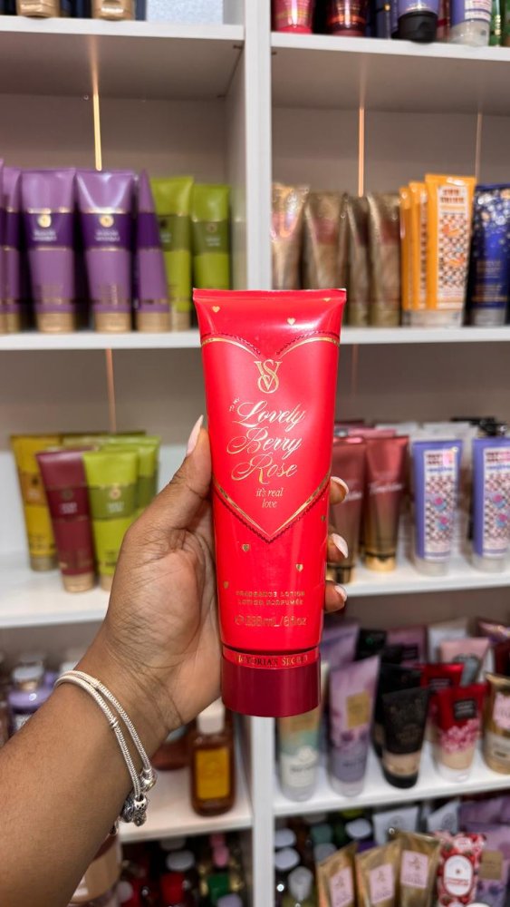 Lovely Berry Rose Fragrance Lotion 8oz - Victoria's Secret