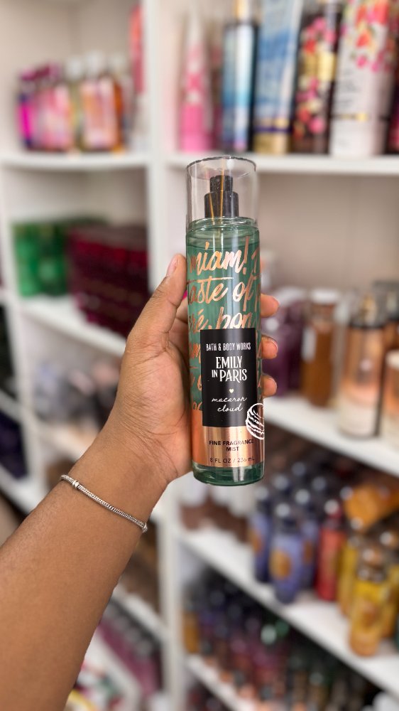 Splash Macaron Cloud 236ml - Bath & Body Works
