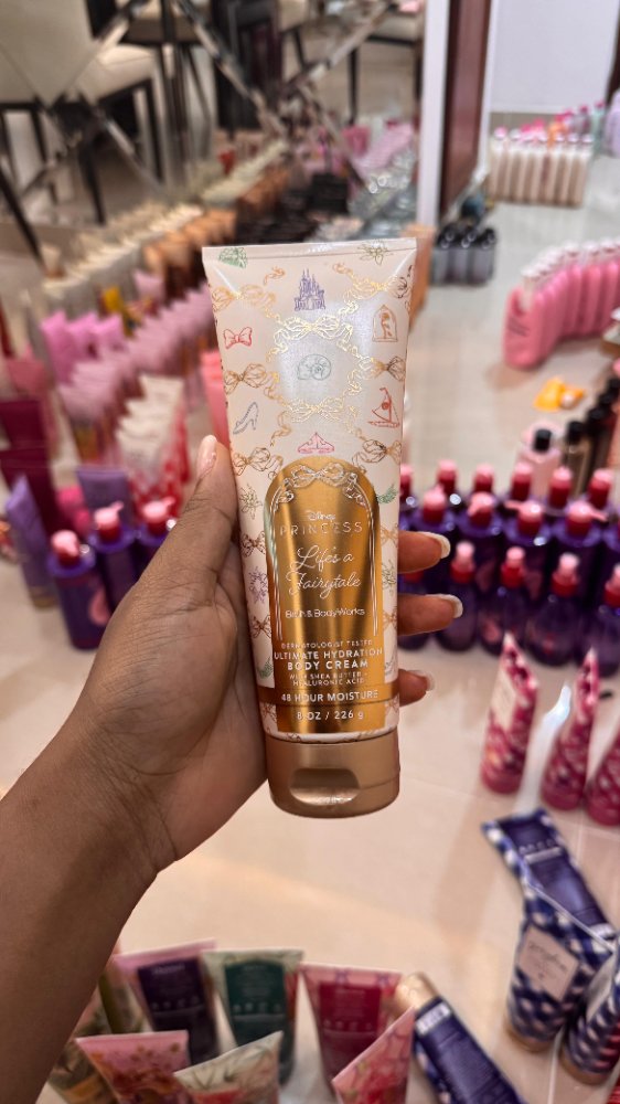 Life's a Fairytale Ultimate Hydration Body Cream 8 oz - Bath & Body Works