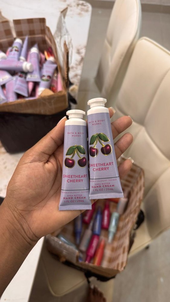 Sweetheart Cherry Hand Cream 1 fl oz - Bath & Body Works