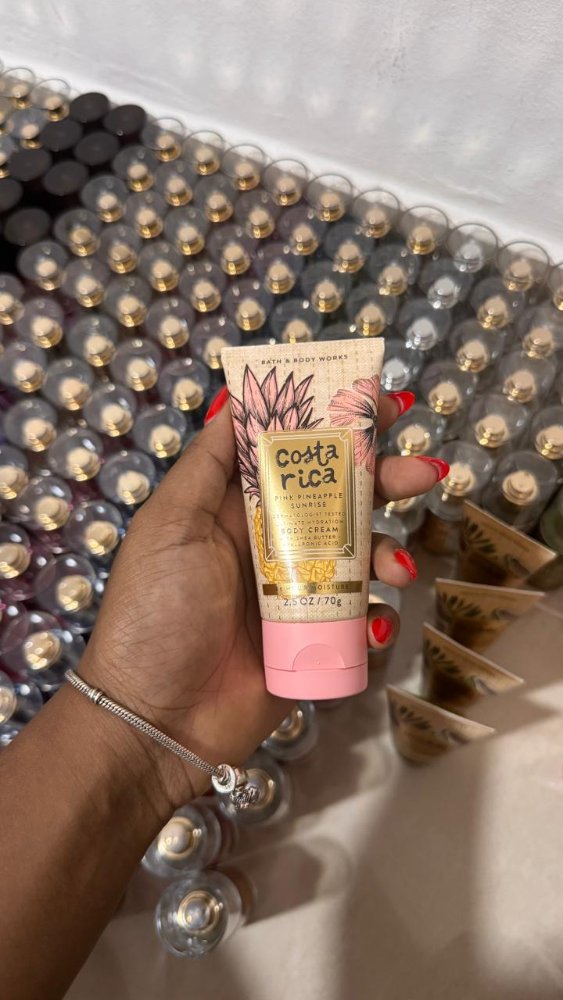 Costa Rica Pink Pineapple Sunrise Crema Mini 70g - Bath & Body Works