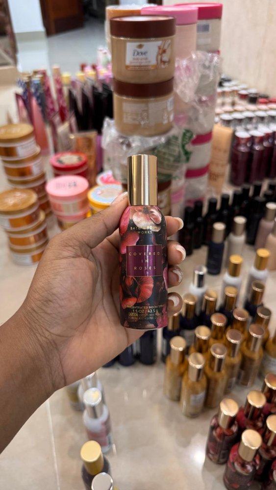 Covered In Roses Ambientador en Spray Concentrado 1.5 oz - Bath & Body Works