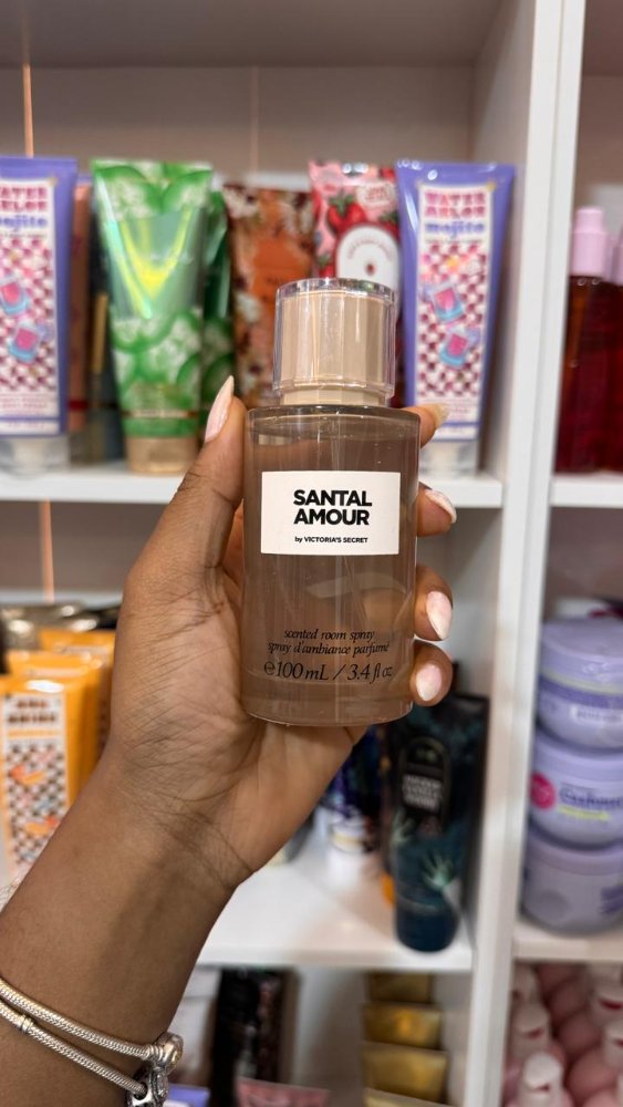 Santal Amour  Spray perfumado para habitación - Victoria's Secret