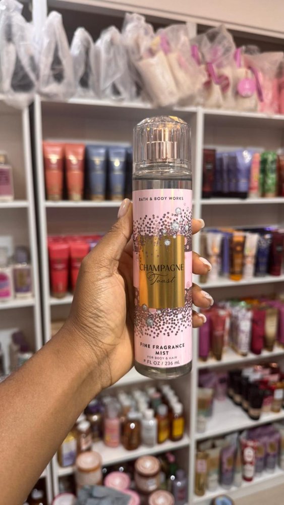 Champagne Toast Splash 8 fl oz - Bath & Body Works