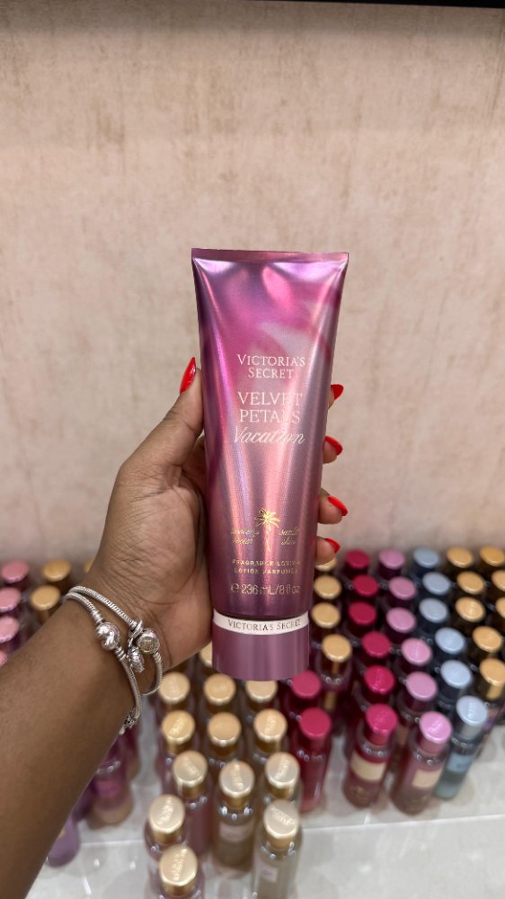 Velvet Petals Vacation Crema 236 ml - Victoria's Secret