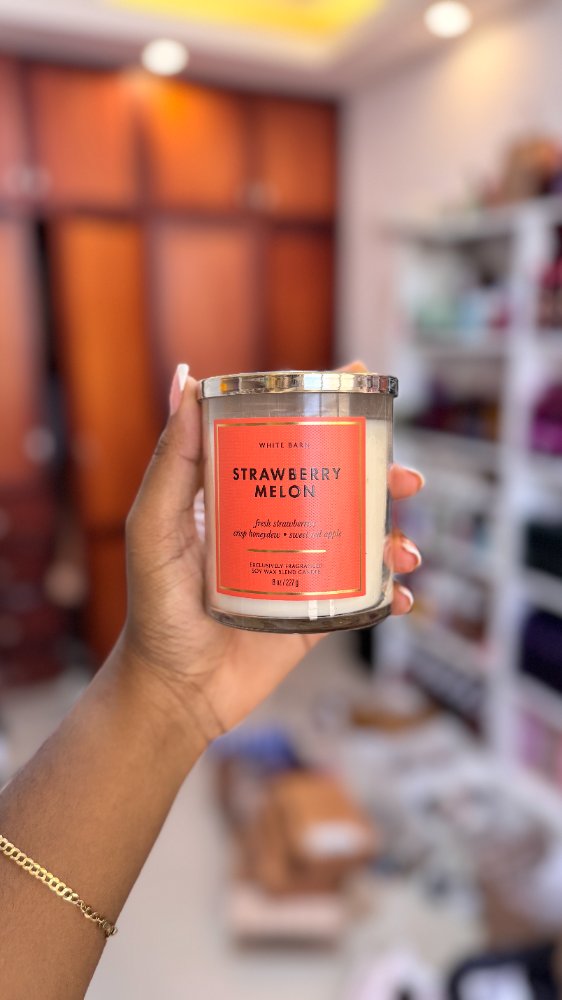 Vela 1 Mecha Strawberry Melon 8oz - Bath & Body Works