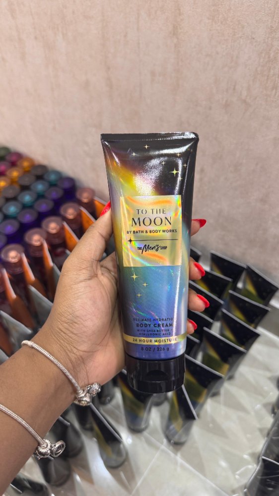 To the Moon Ultimate Hydration Body Cream 8 oz - Bath & Body Works