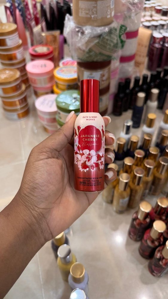 Japanese Cherry Blossom Ambientador en Spray Concentrado 1.5 oz - Bath & Body Works
