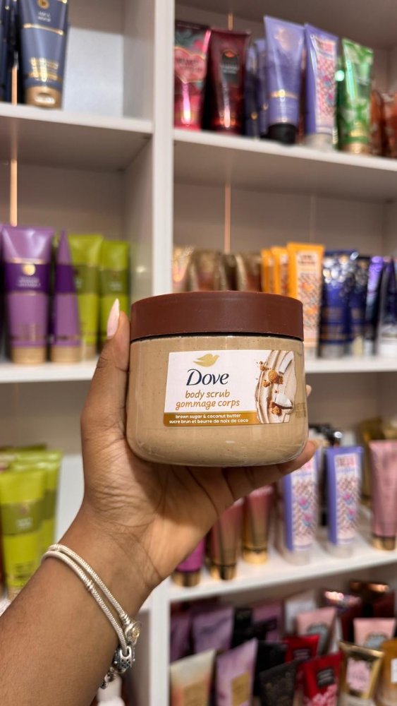 Azucar morena y mantequilla de coco Exfoliante 15 oz - DOVE