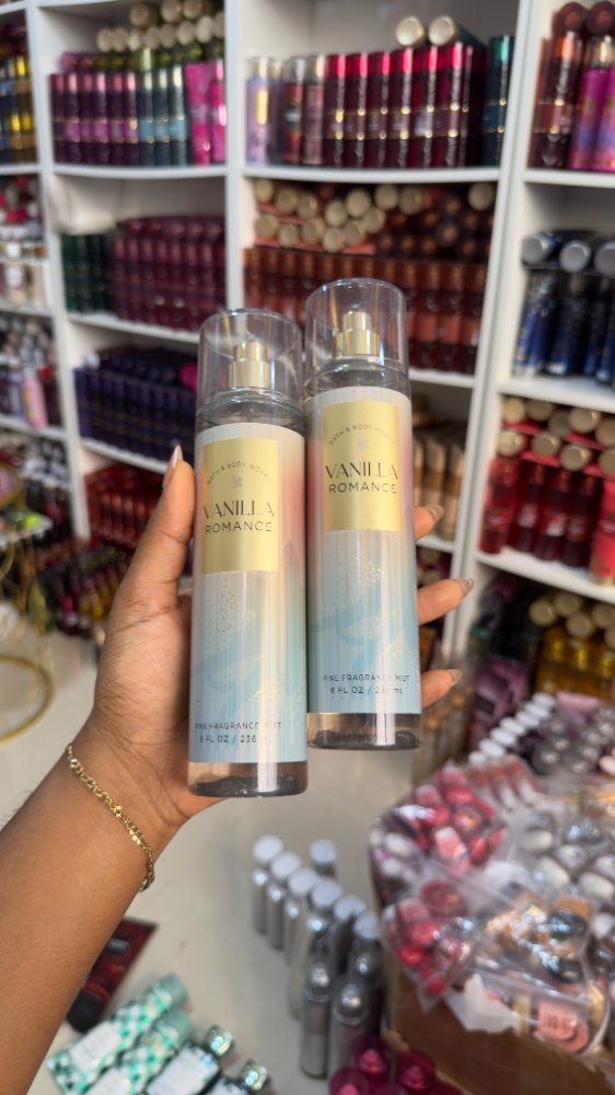 Splash Vanilla Romance 236ml - Bath & Body Works