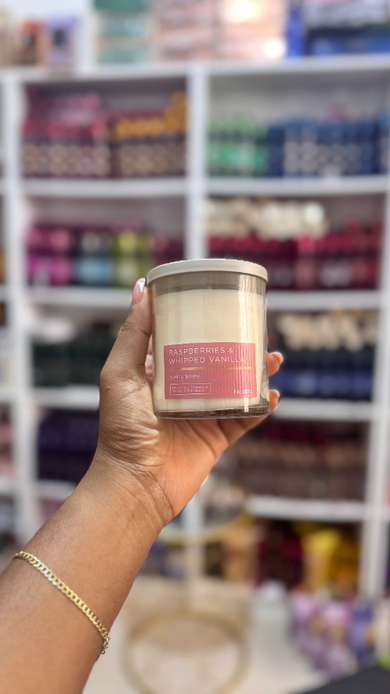 Vela 1 Mecha Raspberry Whipped Vanilla 8oz - Bath & Body Works