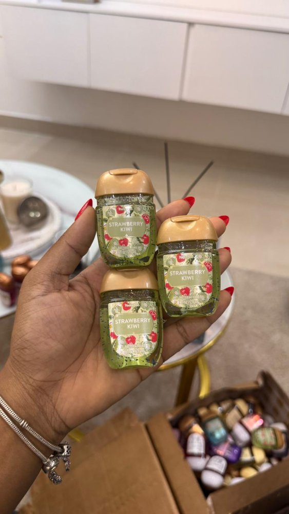 Strawberry Kiwi Manita Limpia 29ml - Bath & Body Works