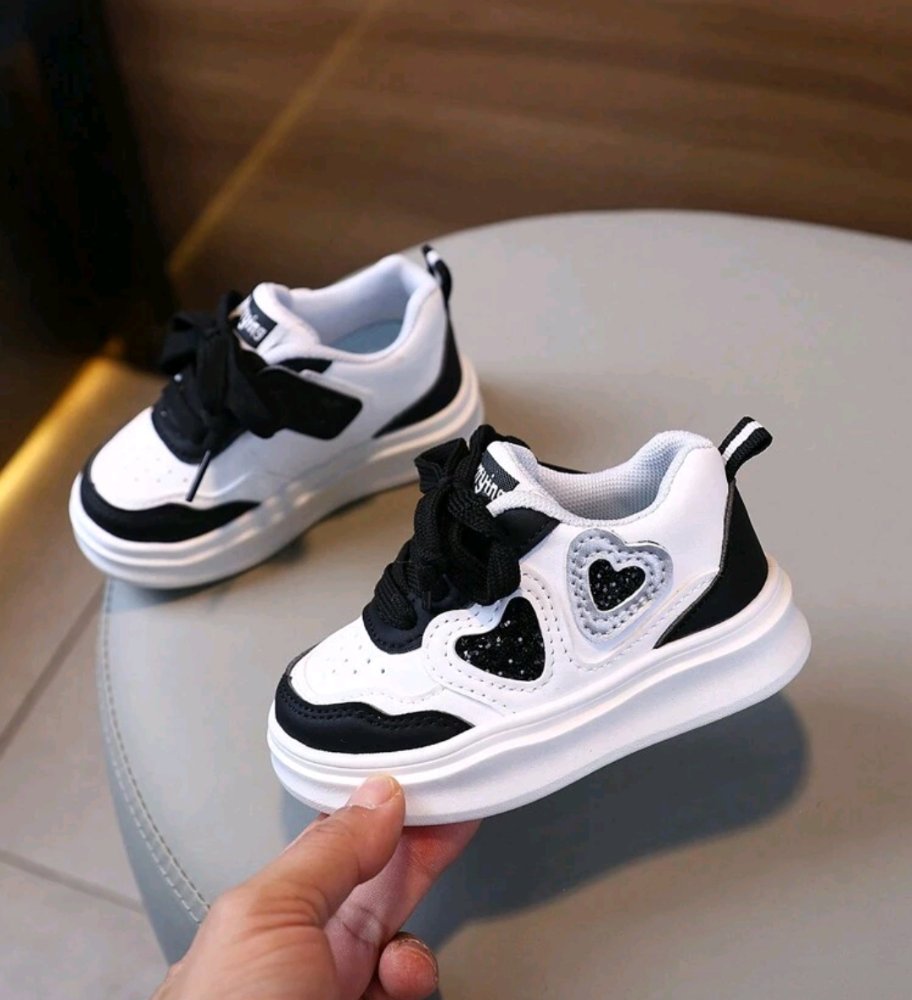 Zapatos Corazon negro