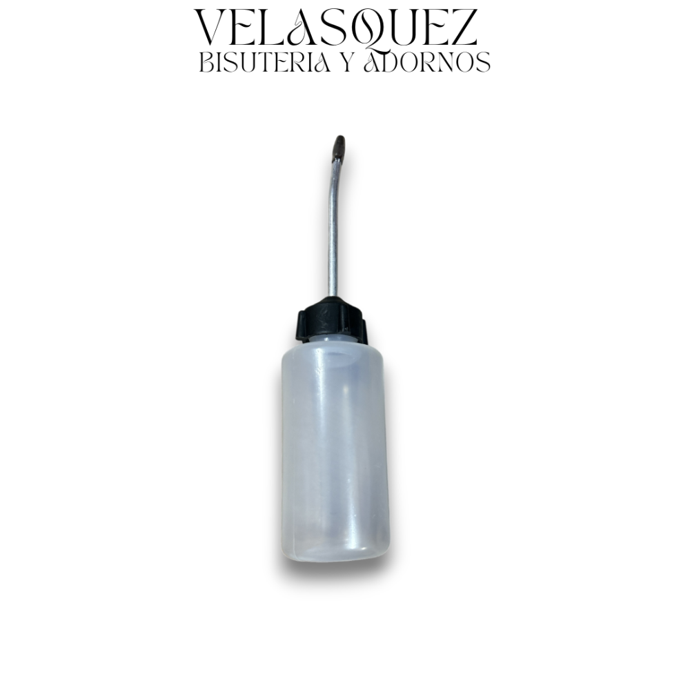 ACEITERA PLASTICA PUNTA METALICA