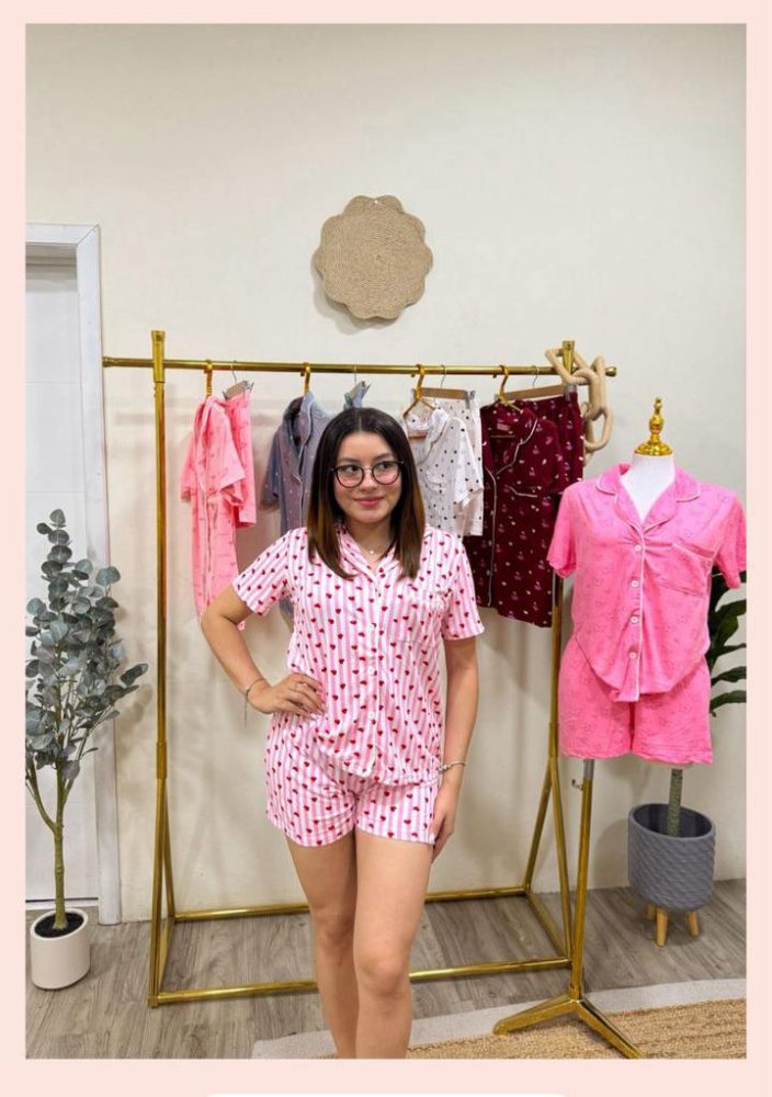 Pijama Victoria de short y camisa