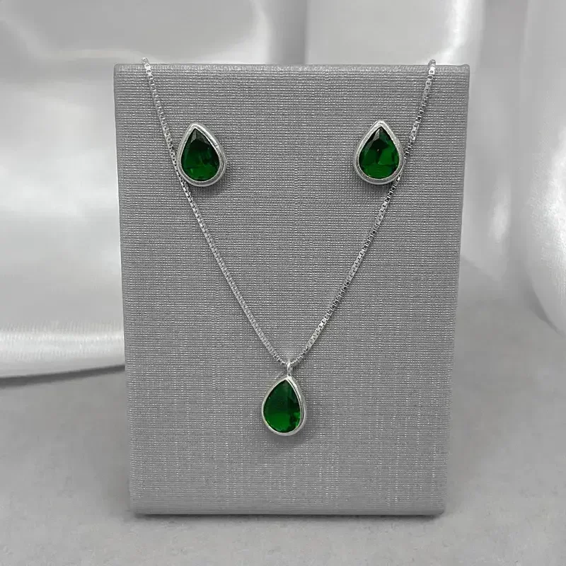 CONJUNTO GOTA VERDE