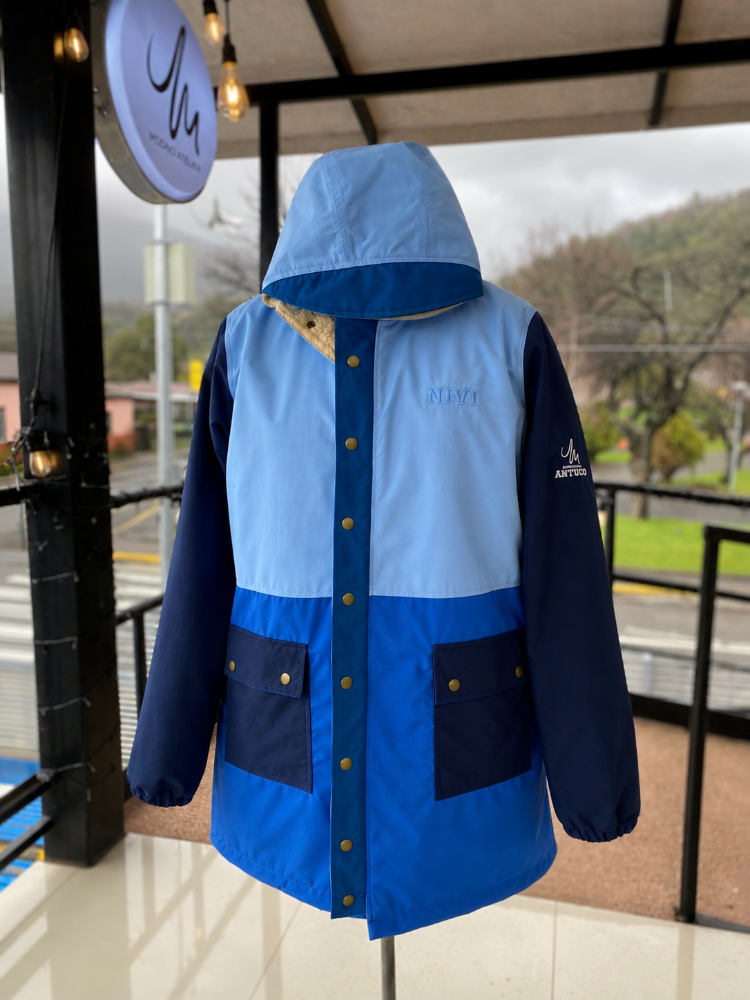 PARKA NIVI tonos azul y celeste