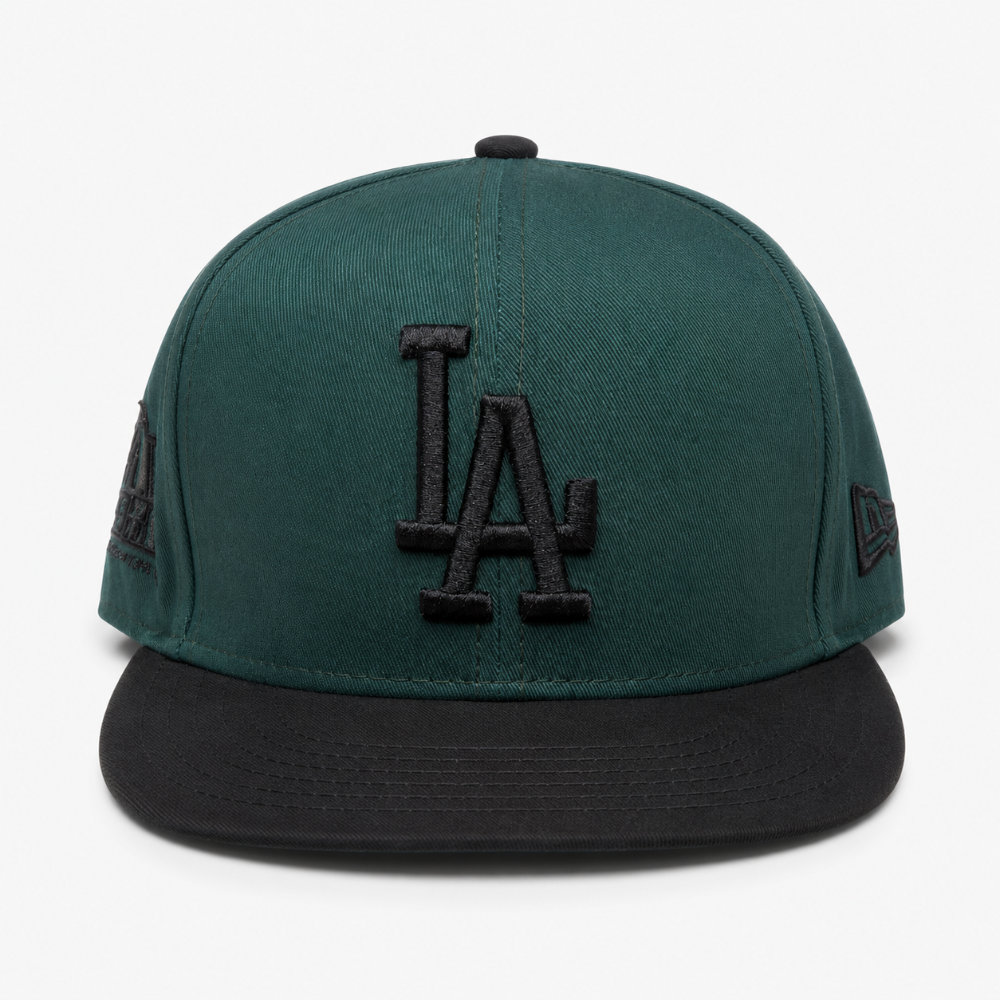 Gorra verde LA visera negra