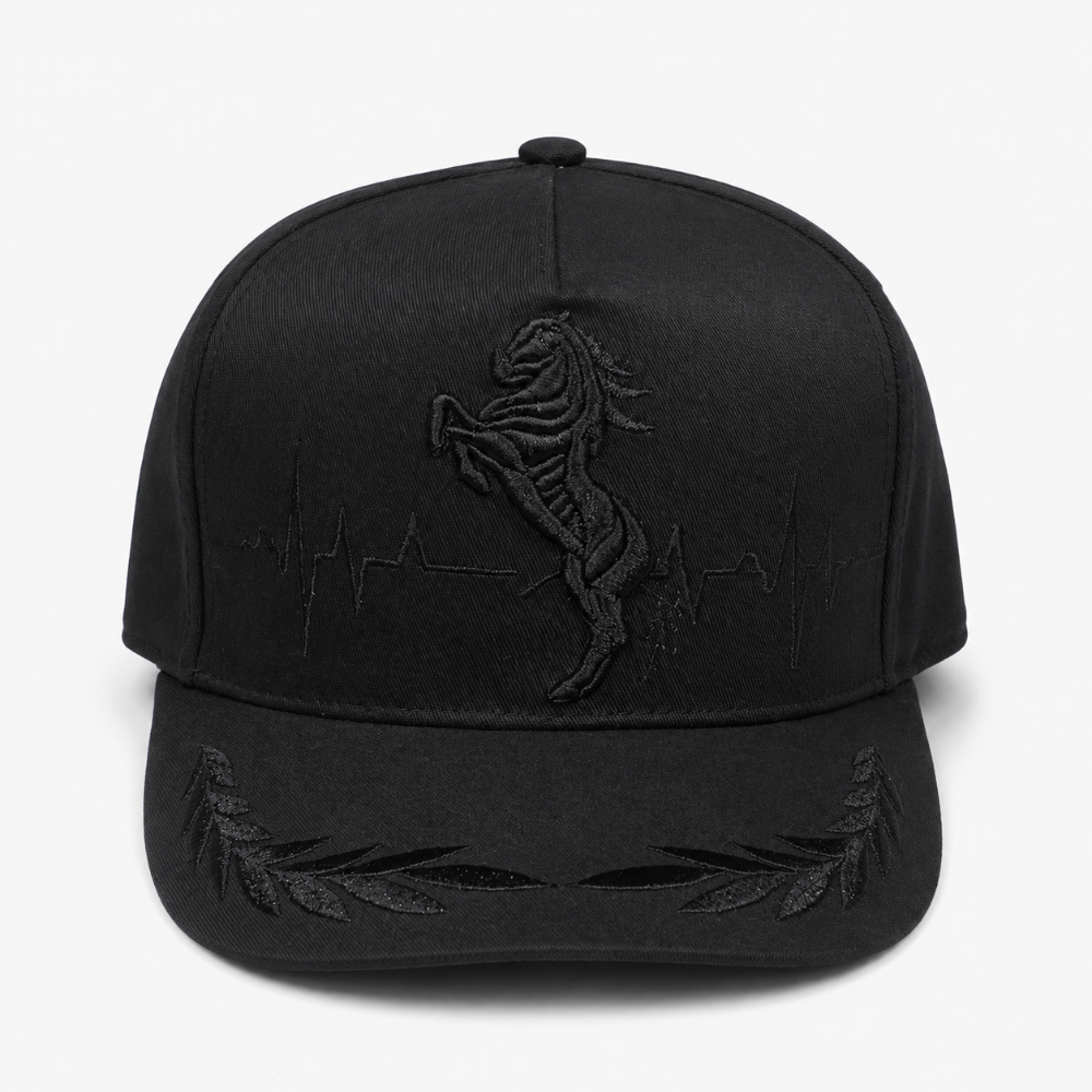 Gorra negra La Fortuna caballo