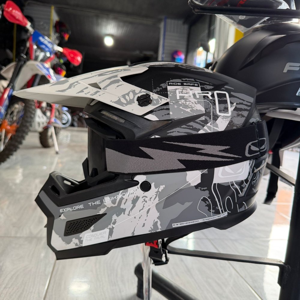 CASCO HRO MX04 GRIS TALLA L