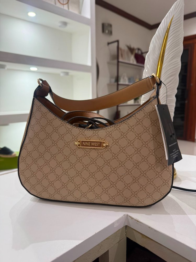 cartera Nine west cafe