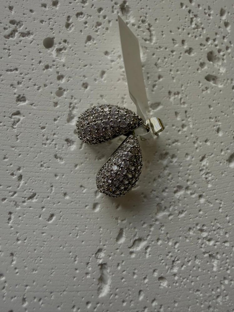 aretes de zirconia con brillante