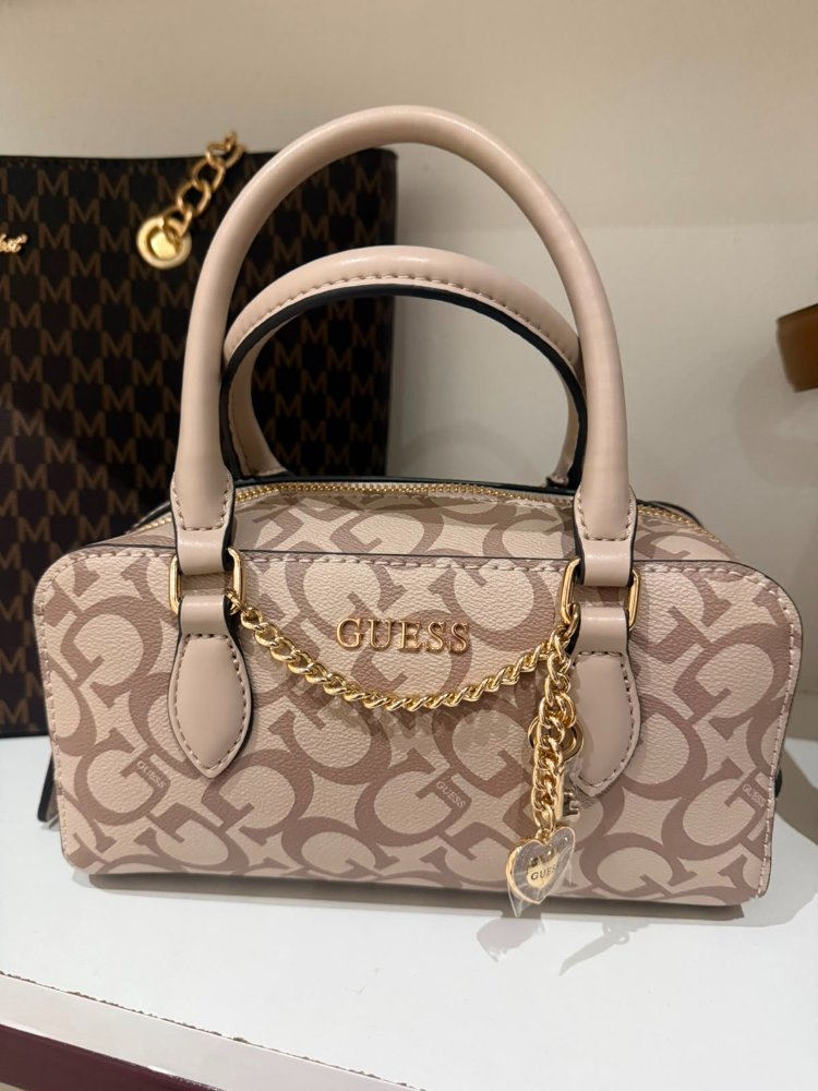 cartera guess/ rosa palo