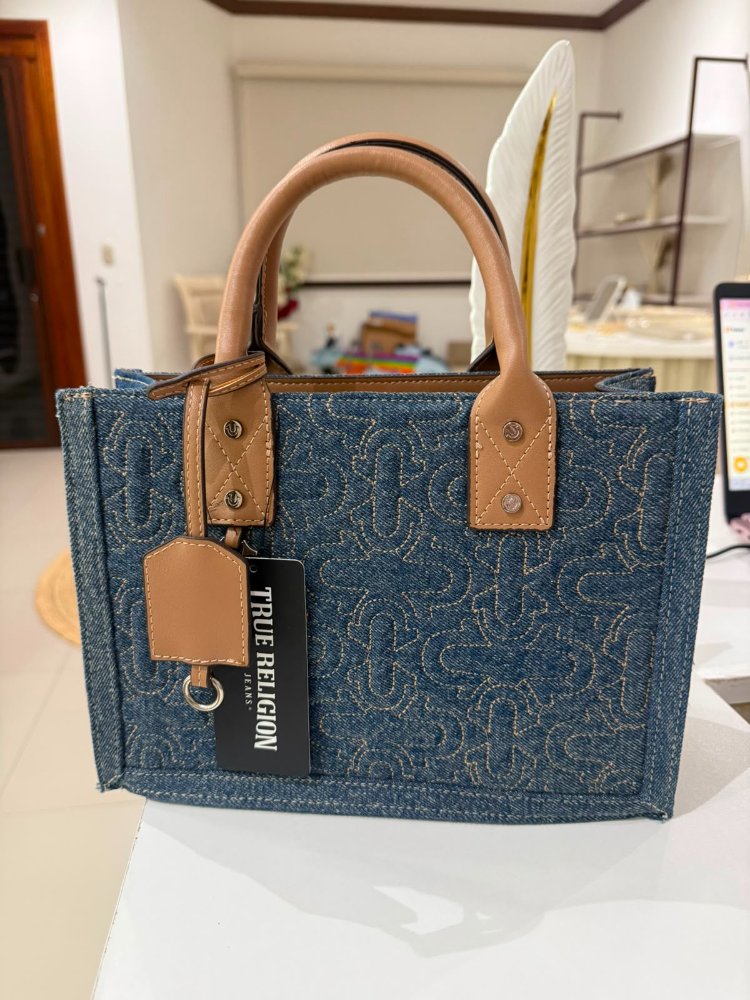 cartera true religion color jean