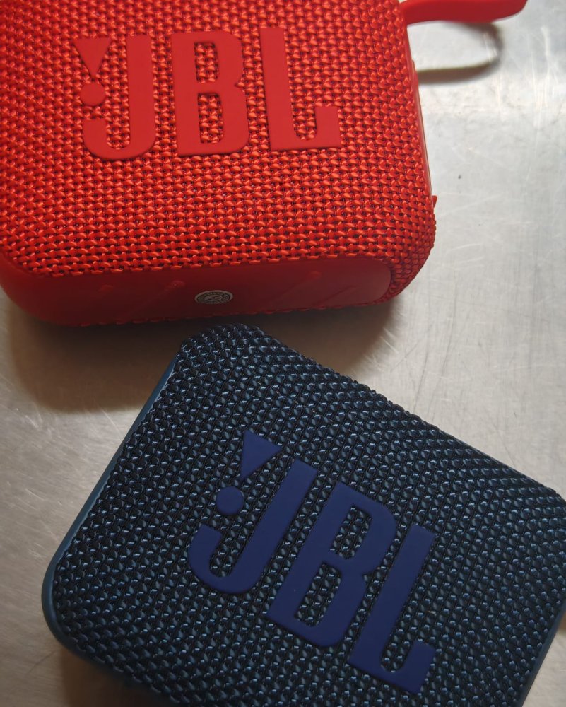 Parlantes imitación JBL