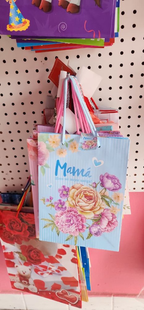BOLSA DE REGALOS MEDIANAS