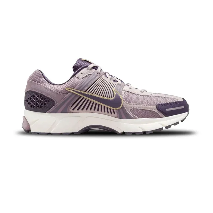 NIKE VOMERO 5 M