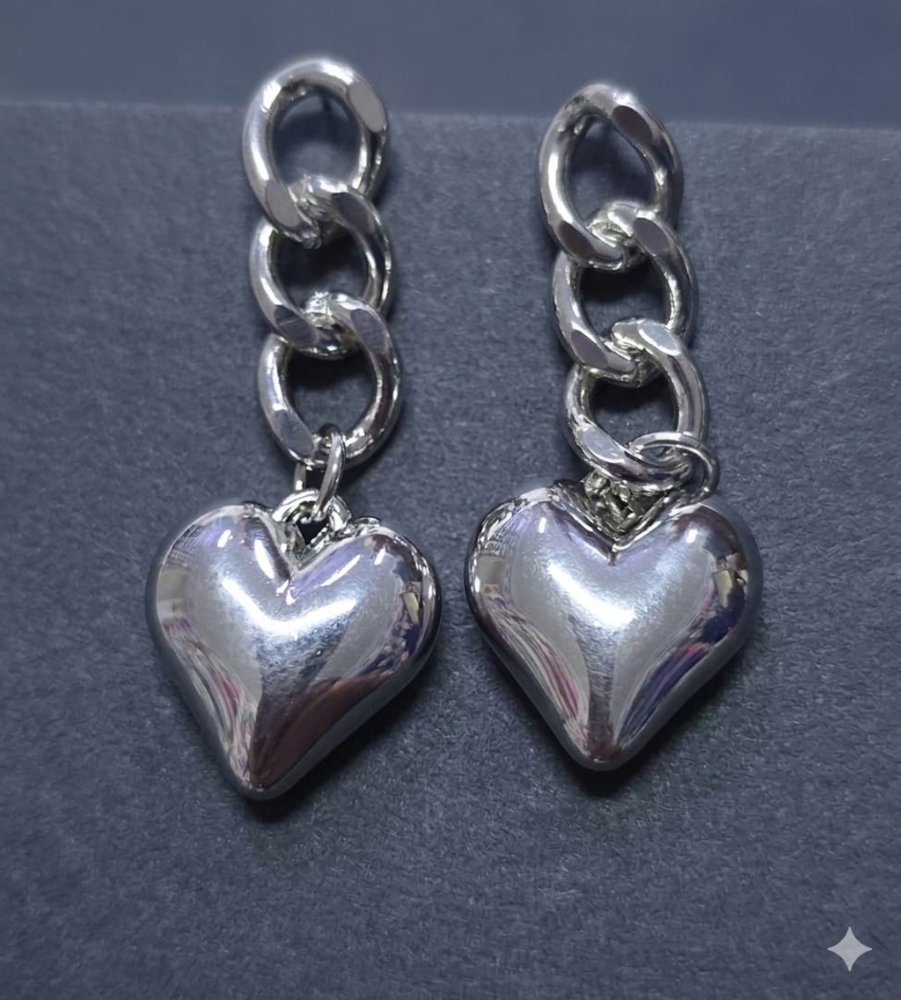 ARETES DE CORAZÓN CON CADENA