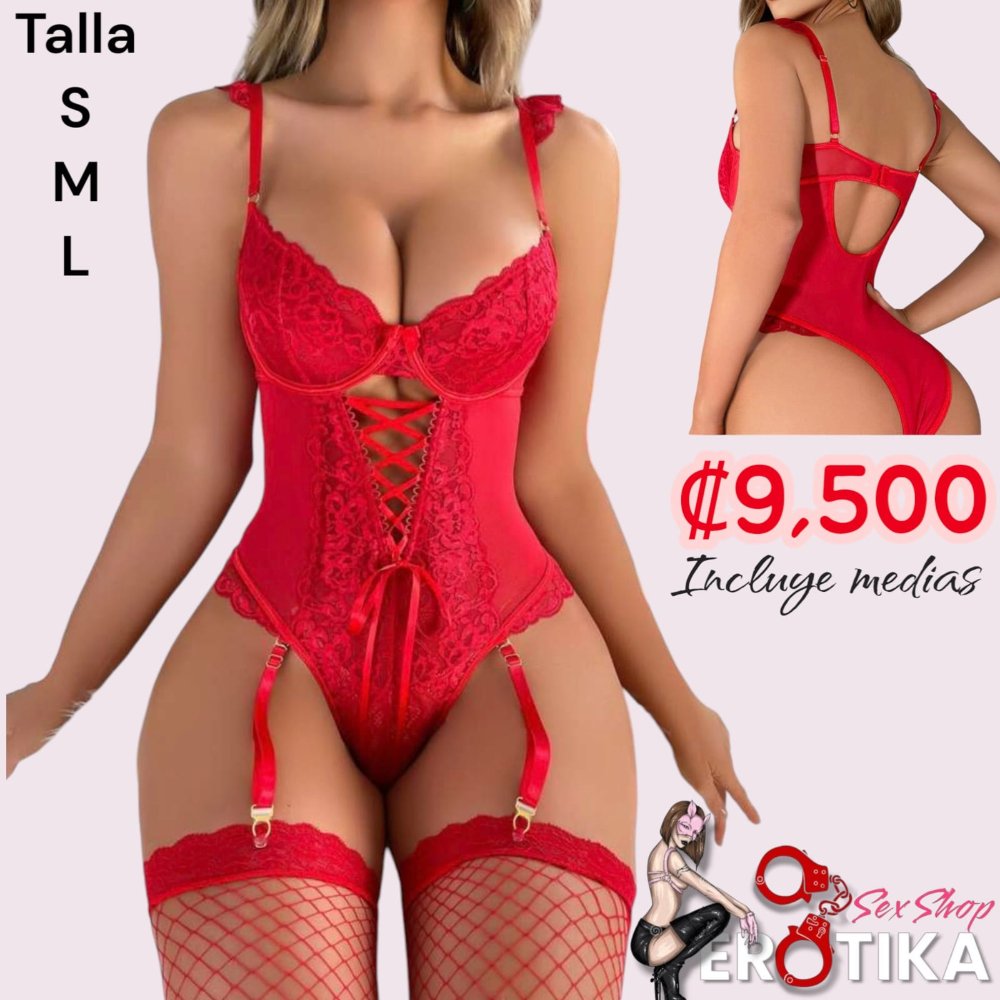 Body rojo con medias