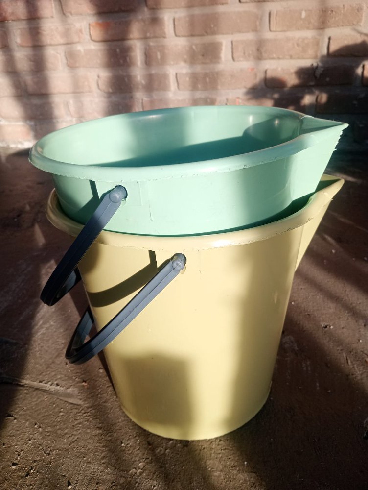BALDE 9LTS PLASTICO